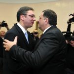 http://www.bosnjaci.net/foto/Dodik_Vucic_zagrljaj.jpg