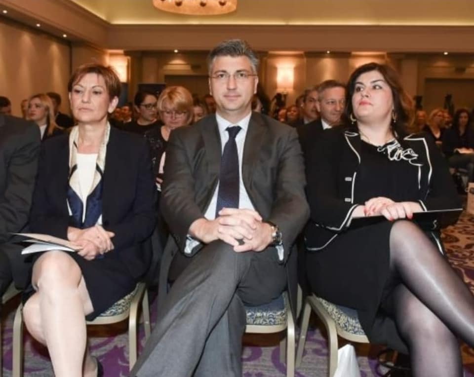 Image default