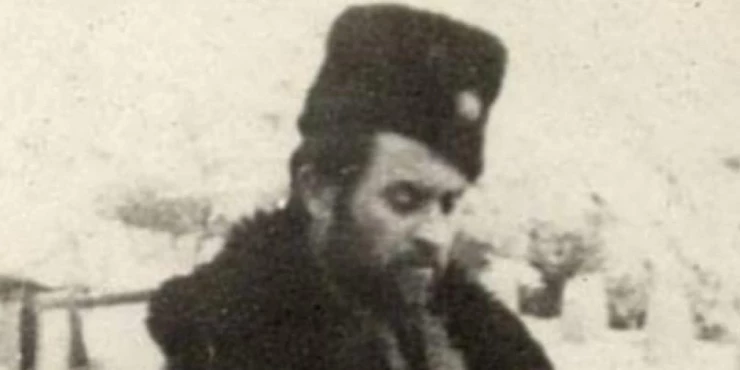 Image default